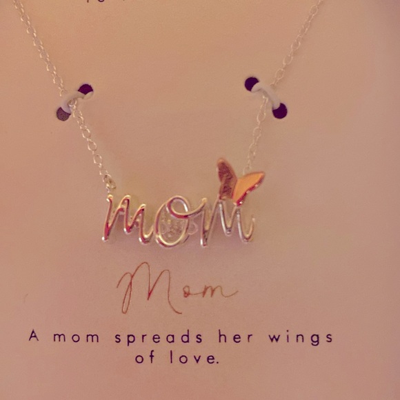 Isla & Alex
Isla & Alex Fine Gold Plated Cubic Zirconia & Mom Necklace - Picture 5 of 5